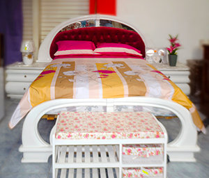 Cama 2P + Veladores
